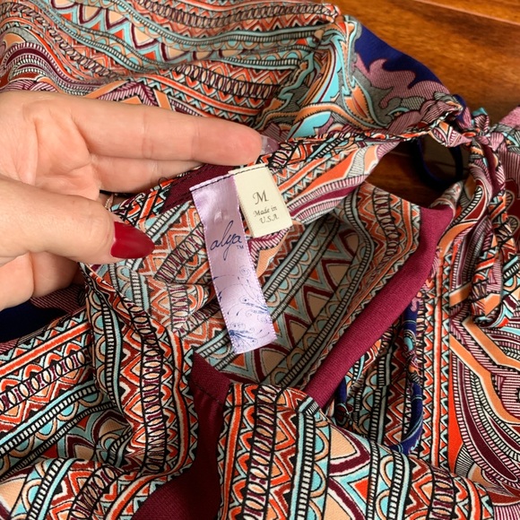 Dress - Picture 3 of 3